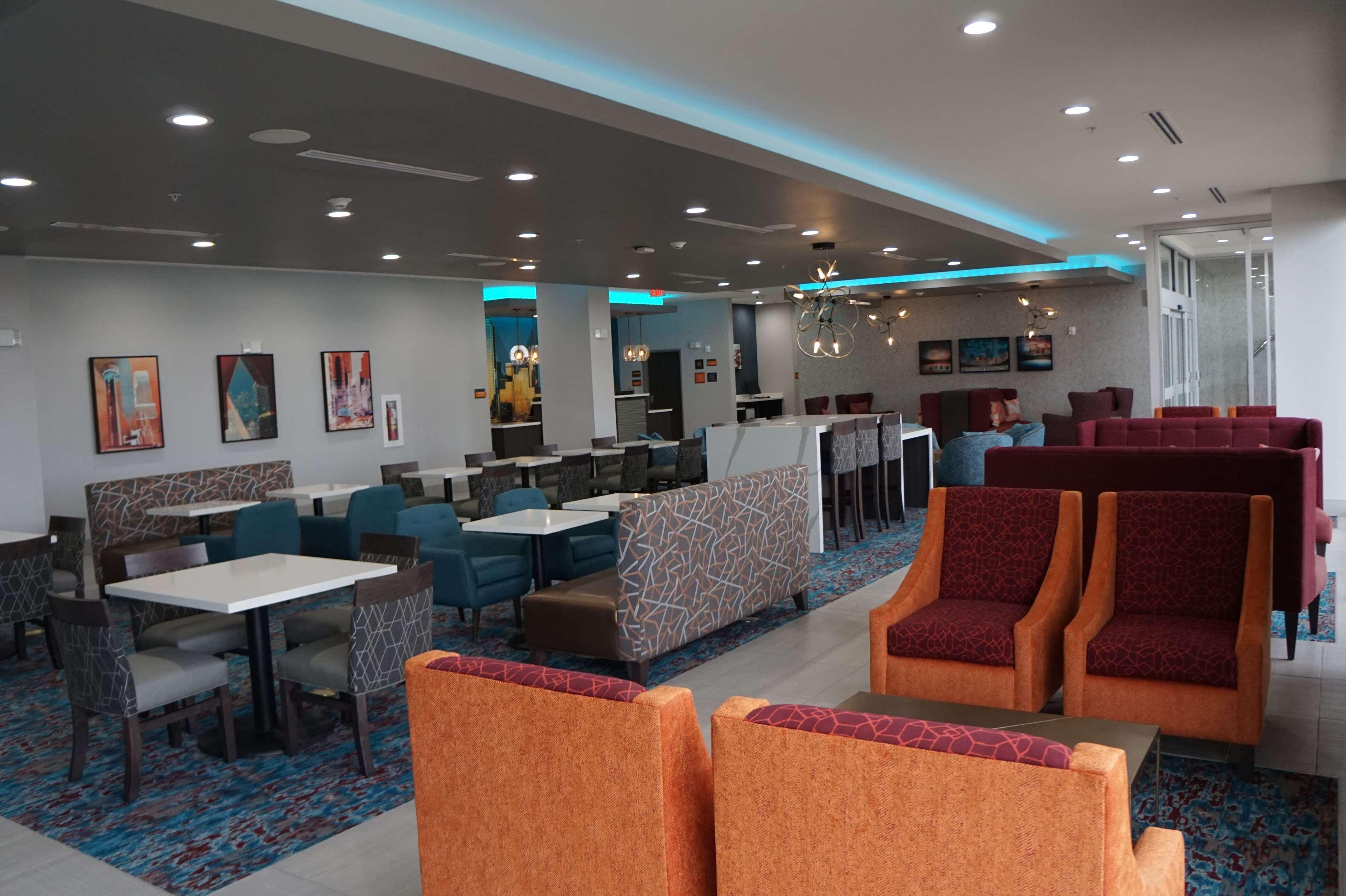 La Quinta Inn & Suites Dfw West-Glade-Parks Йулісс Екстер'єр фото