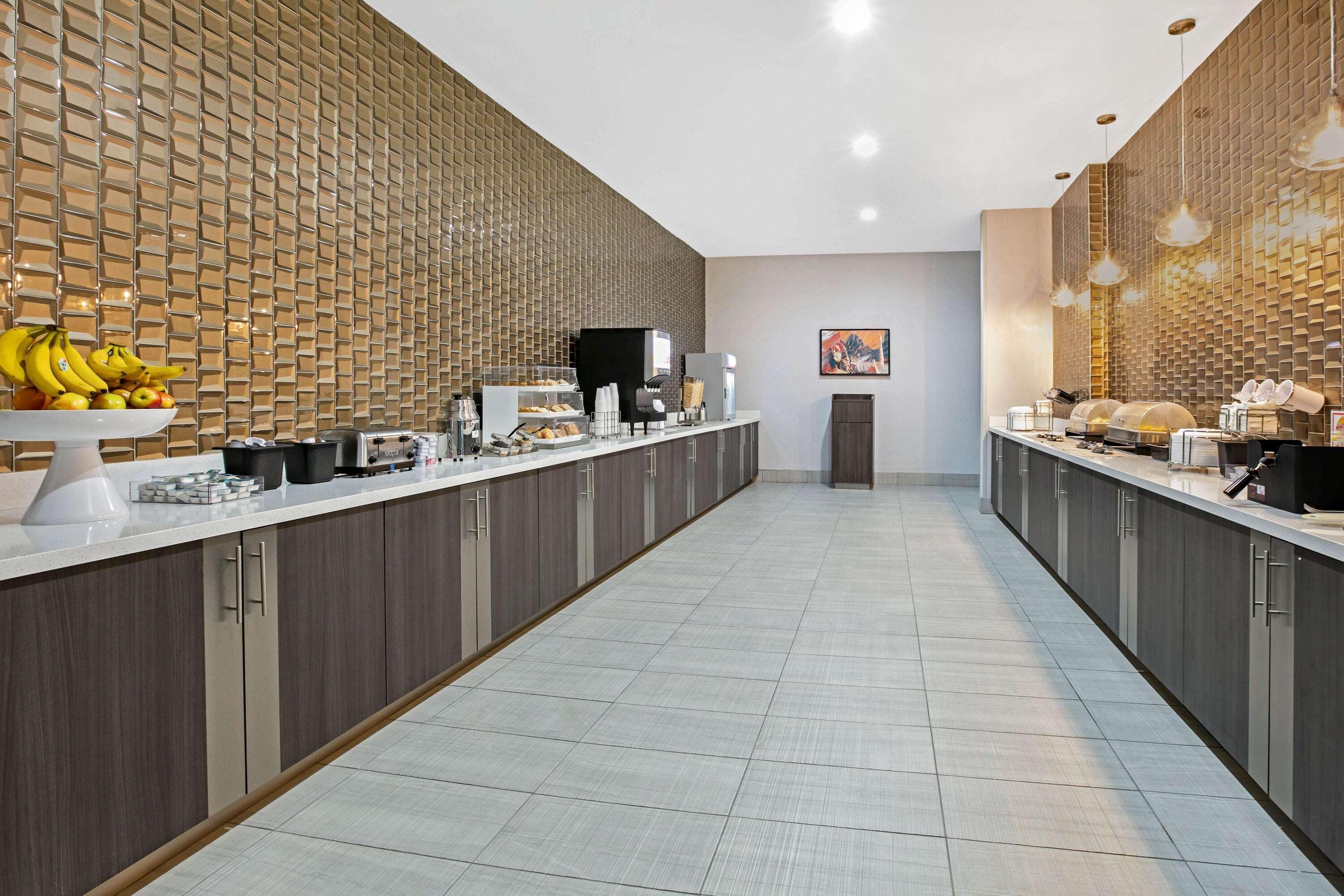 La Quinta Inn & Suites Dfw West-Glade-Parks Йулісс Екстер'єр фото