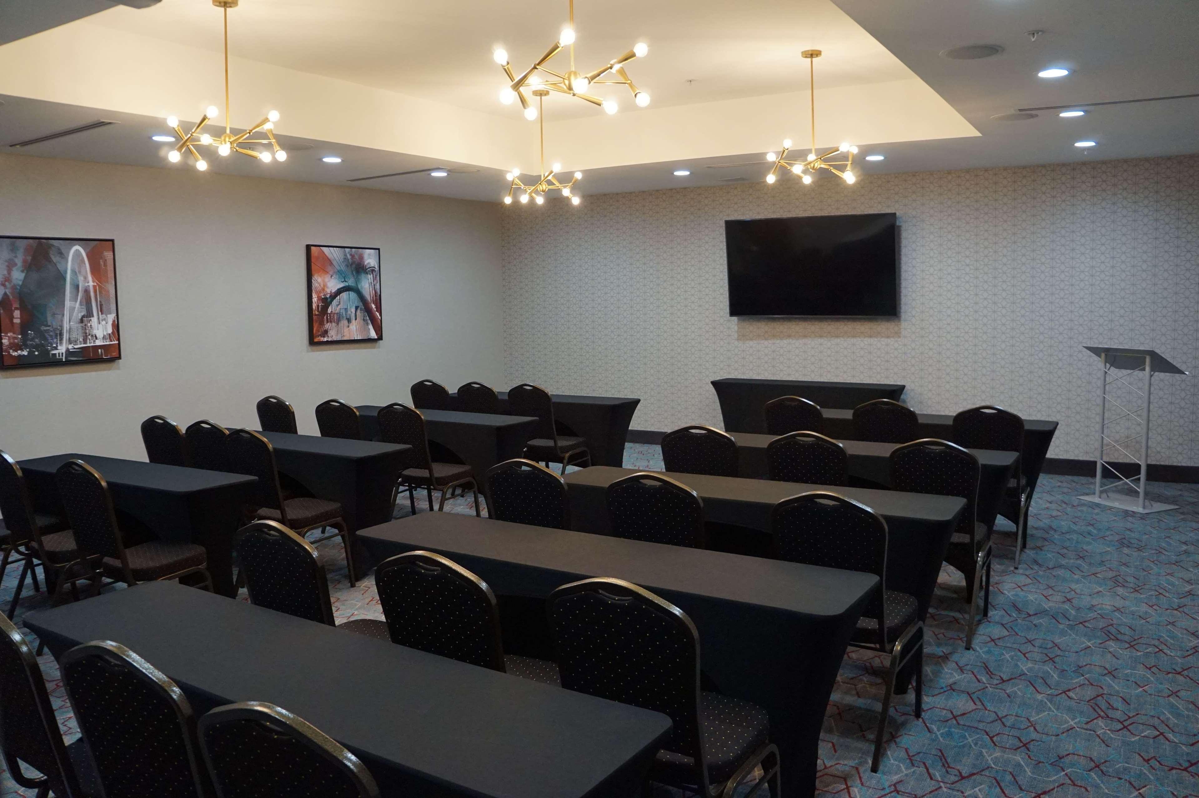 La Quinta Inn & Suites Dfw West-Glade-Parks Йулісс Екстер'єр фото