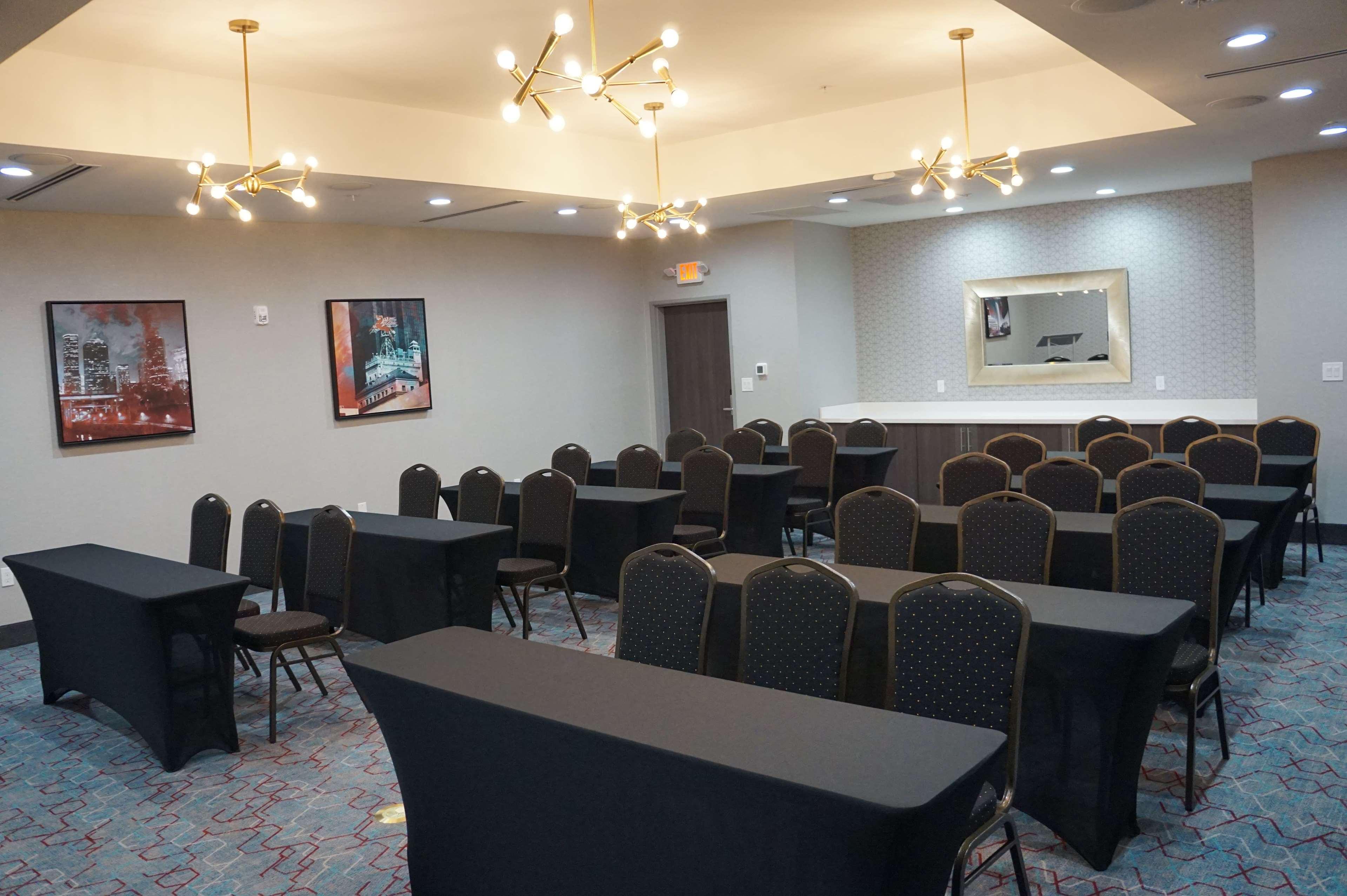 La Quinta Inn & Suites Dfw West-Glade-Parks Йулісс Екстер'єр фото