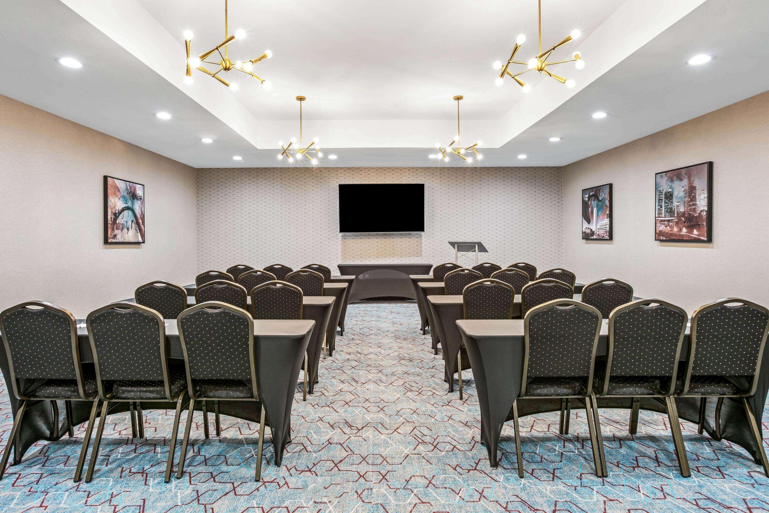 La Quinta Inn & Suites Dfw West-Glade-Parks Йулісс Екстер'єр фото